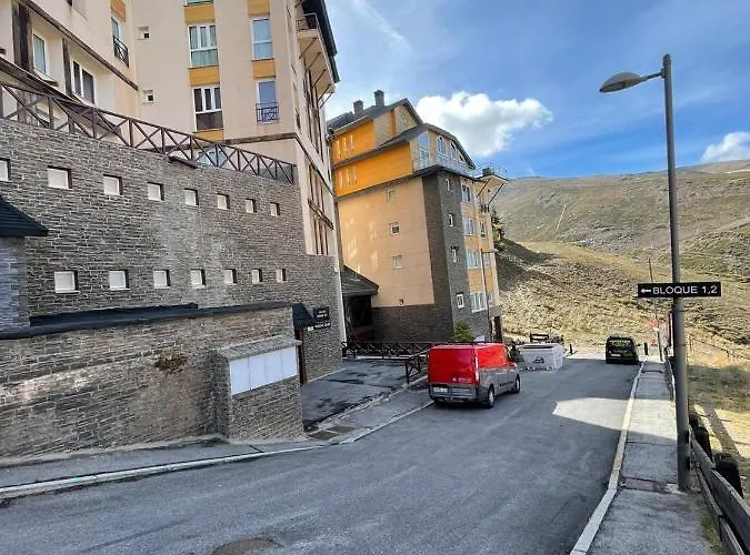 Miramar Premium Sierra Nevada